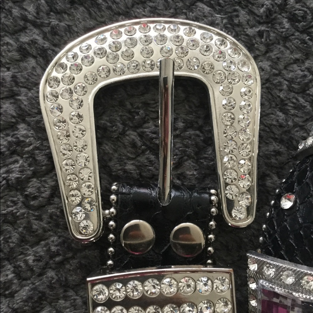 The Buckle Rhinestone Belt - Picture 6 of 8